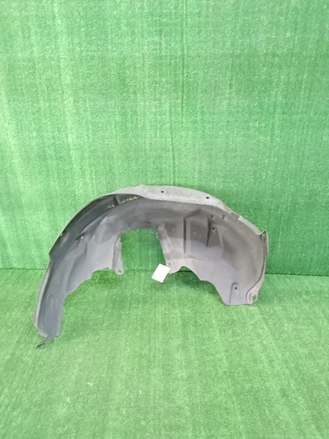 Защита под крыло левая задняя TOYOTA RAV4 MXAA52 65638-42020 1 ракурс