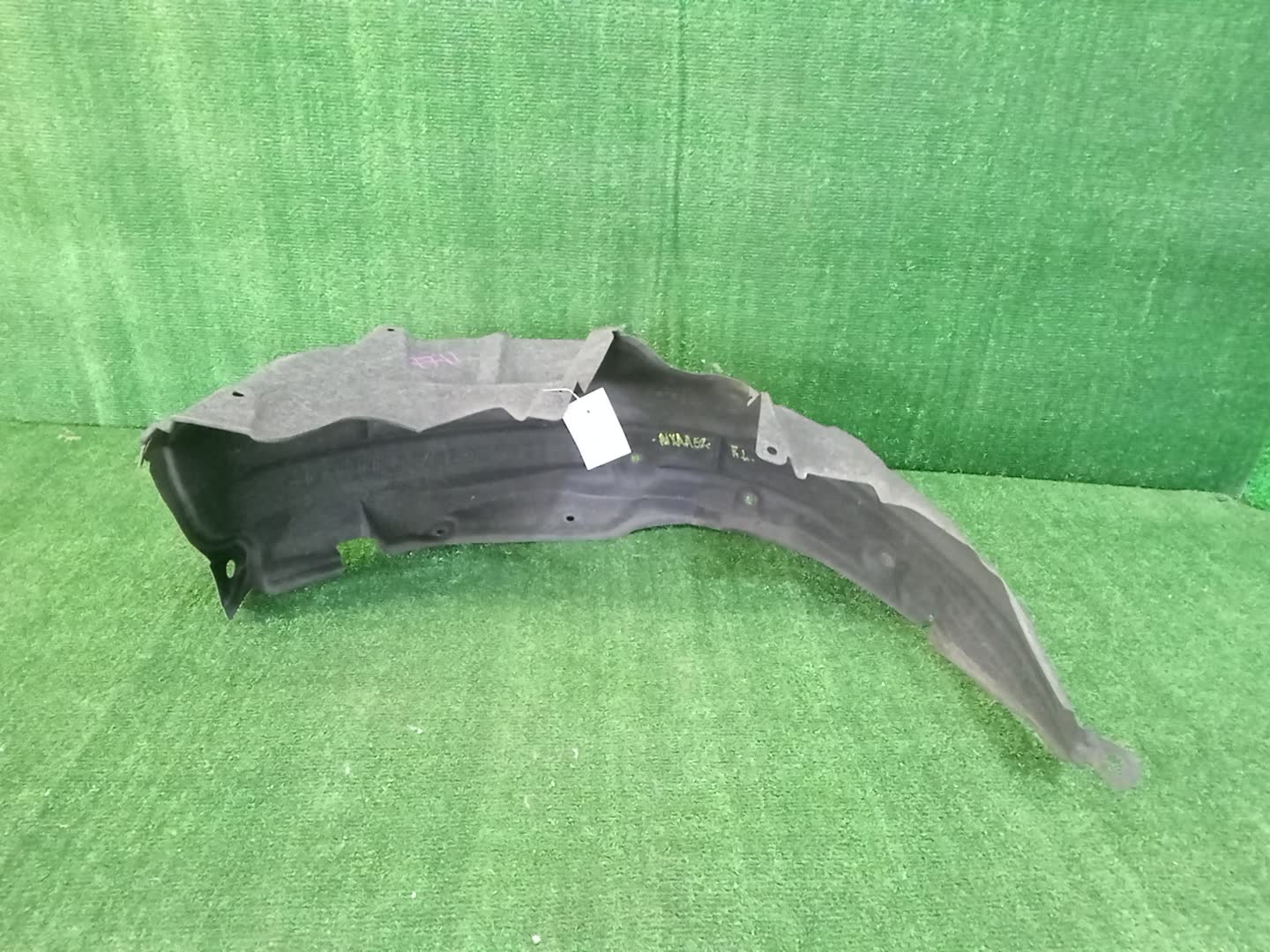 Защита под крыло левая задняя TOYOTA RAV4 MXAA52 65638-42020 2 ракурс