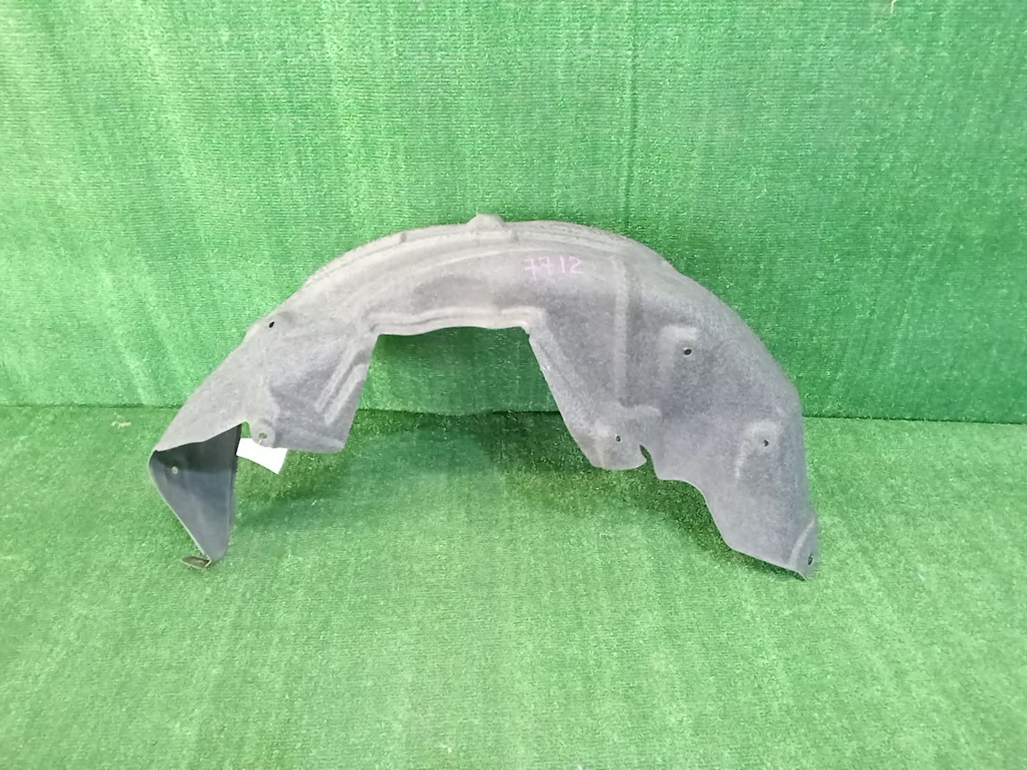 Защита под крыло правая задняя TOYOTA RAV4 MXAA52 65637-42030 2 ракурс