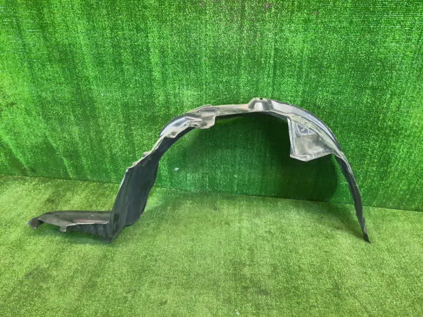 Защита под крыло правая передняя TOYOTA COROLLA SPACIO AE111N 53875-13030 1 ракурс