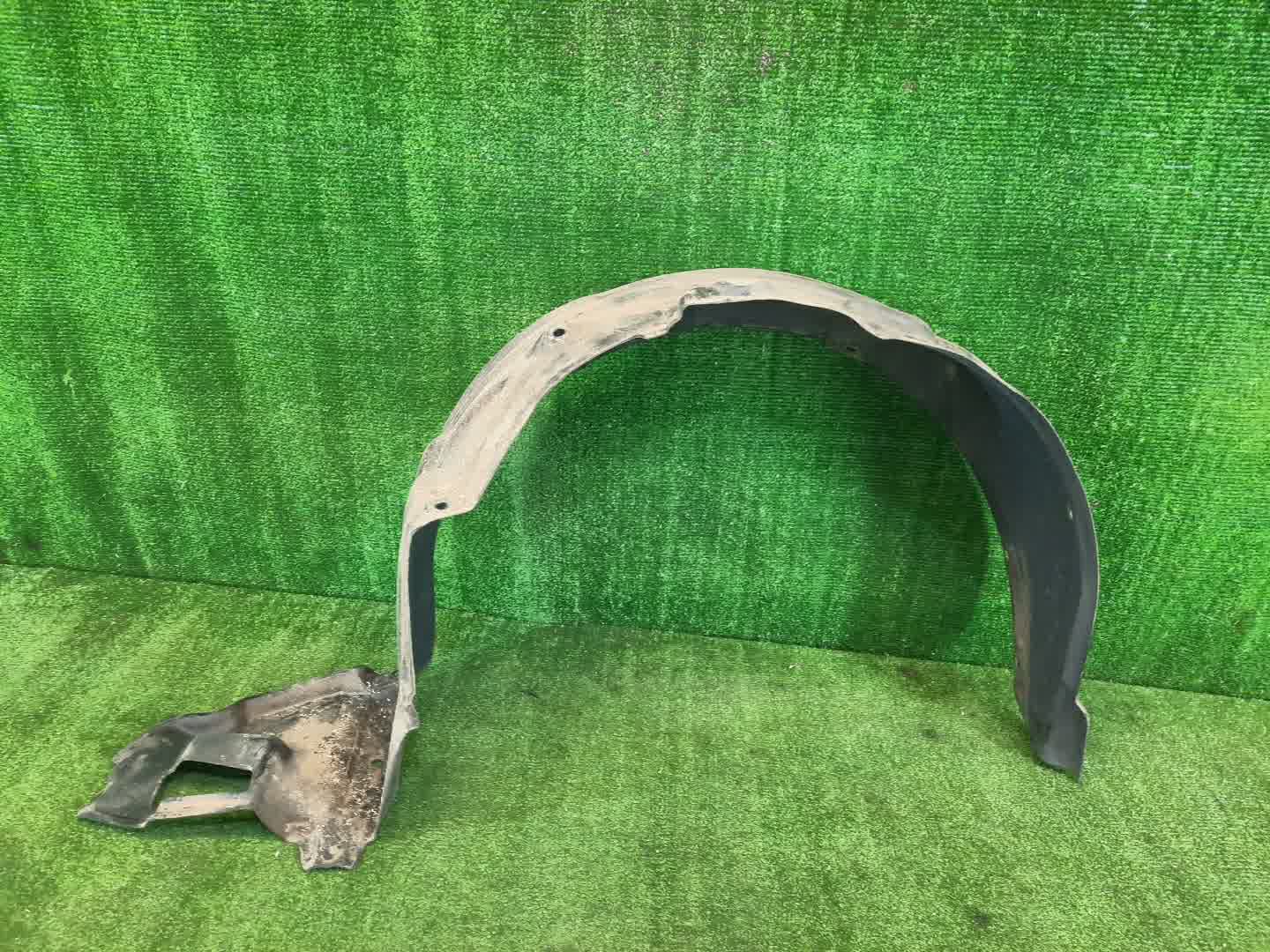 Защита под крыло правая передняя TOYOTA ALLEX, COROLLA RUNX ZZE124, NZE121, ZZE122, ZZE123 53875-12480 1 ракурс