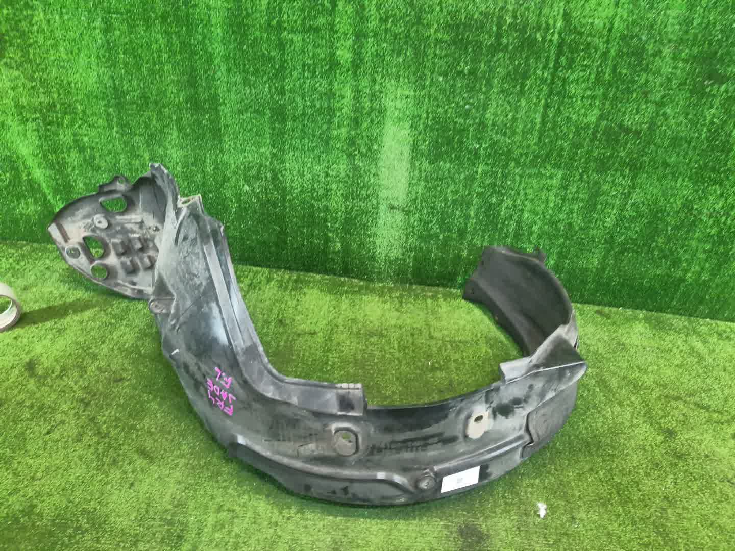 Защита под крыло левая передняя HONDA JADE FR4 74150-T4R-00 4 ракурс