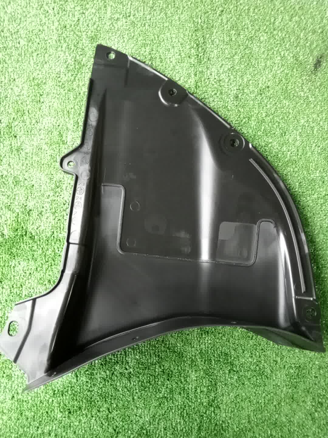 Защита под крыло правая передняя MAZDA MAZDA 3, 3 BPEP, BP8P, BP5P, BPFP, BPFJ3P, BPFJ3R, BP5R, BP, BPEK3R, BP8R BFWM-56-114 2 ракурс