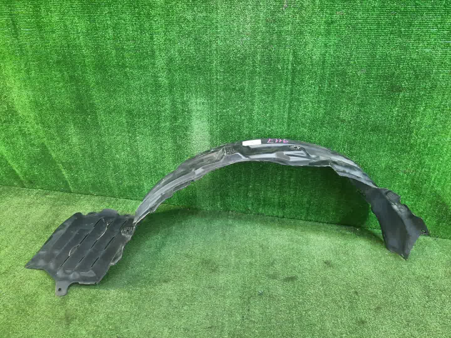 Защита под крыло правая передняя MITSUBISHI LANCER, GALANT FORTIS CY4A, CY2A, CY3A, CY6A, CX6A, CX4A, CX3A 5370A288 1 ракурс