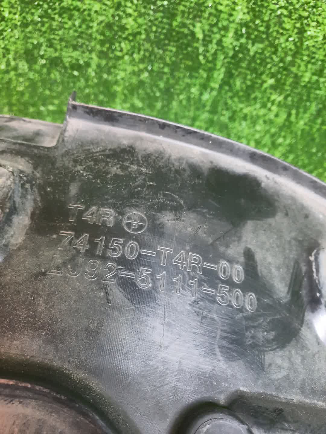 Защита под крыло левая передняя HONDA JADE FR4 74150-T4R-00 3 ракурс