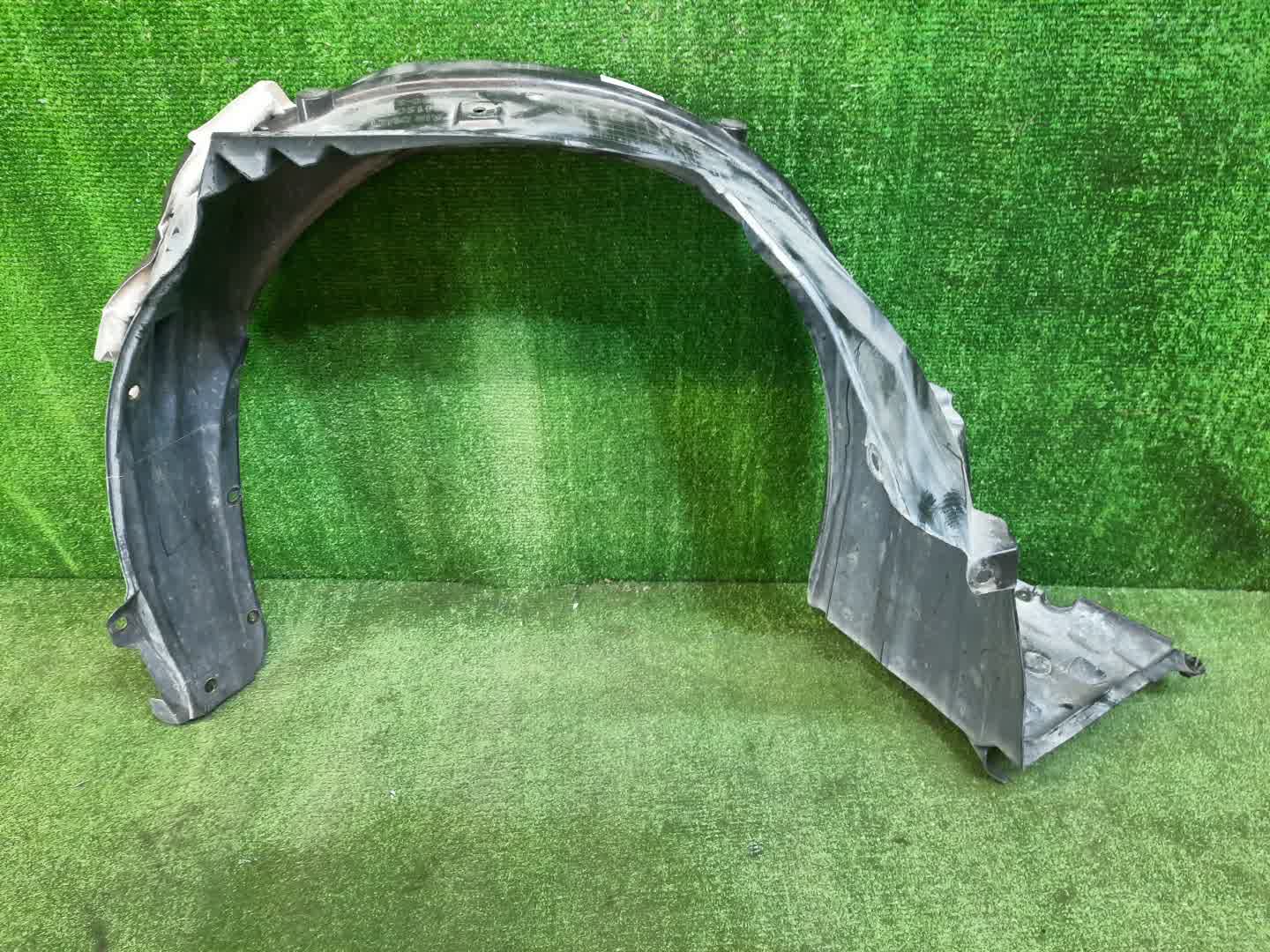 Защита под крыло левая передняя HONDA ODYSSEY RC1 74150-T6A-00 1 ракурс