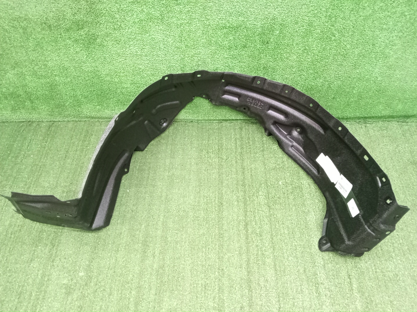 Защита под крыло левая передняя TOYOTA COROLLA CROSS MXGA10 53876-16090 1 ракурс