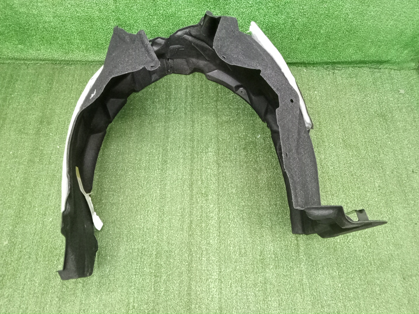 Защита под крыло левая передняя TOYOTA CROWN AZSH36W 53876-30280 1 ракурс