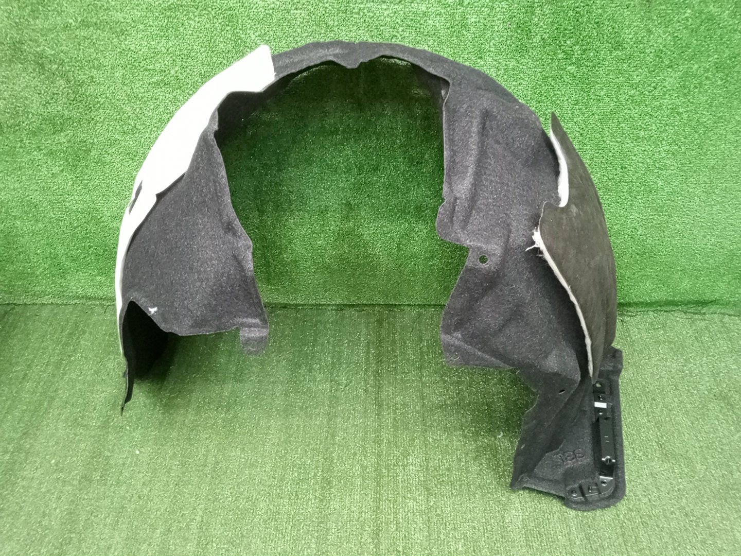 Защита под крыло левая передняя TOYOTA CROWN AZSH36W 53876-30280 2 ракурс