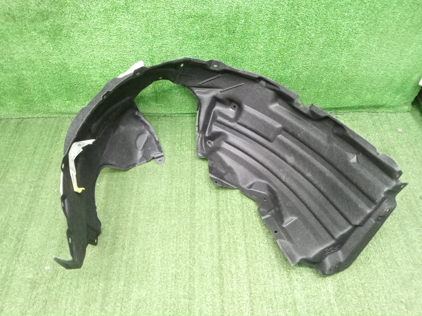Защита под крыло правая передняя TOYOTA CROWN AZSH36W 53875-30330 4 ракурс