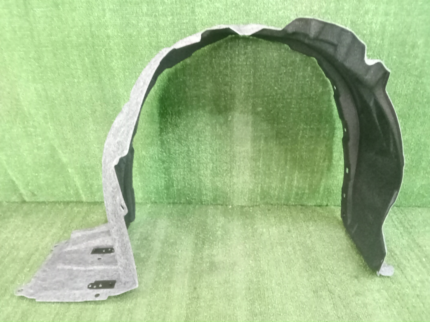 Защита под крыло правая передняя TOYOTA COROLLA CROSS MXGA10 53875-16090 1 ракурс