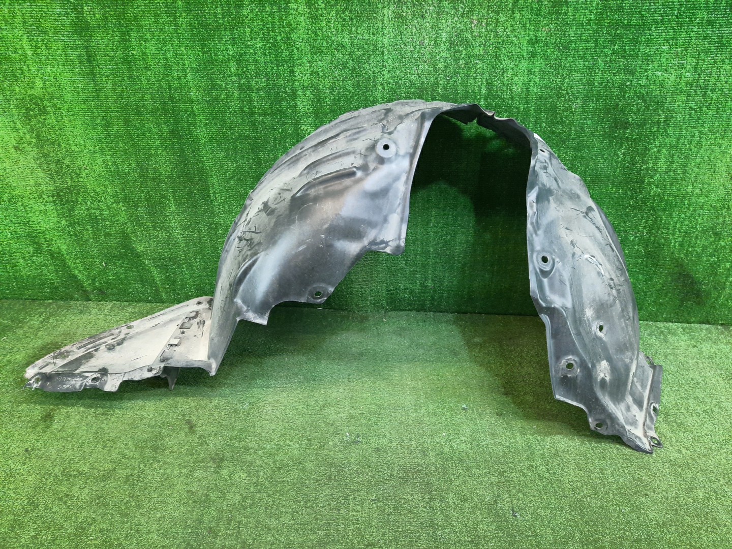 Защита под крыло правая передняя MAZDA CX-8 KG2P, KG5P 9438 1 ракурс