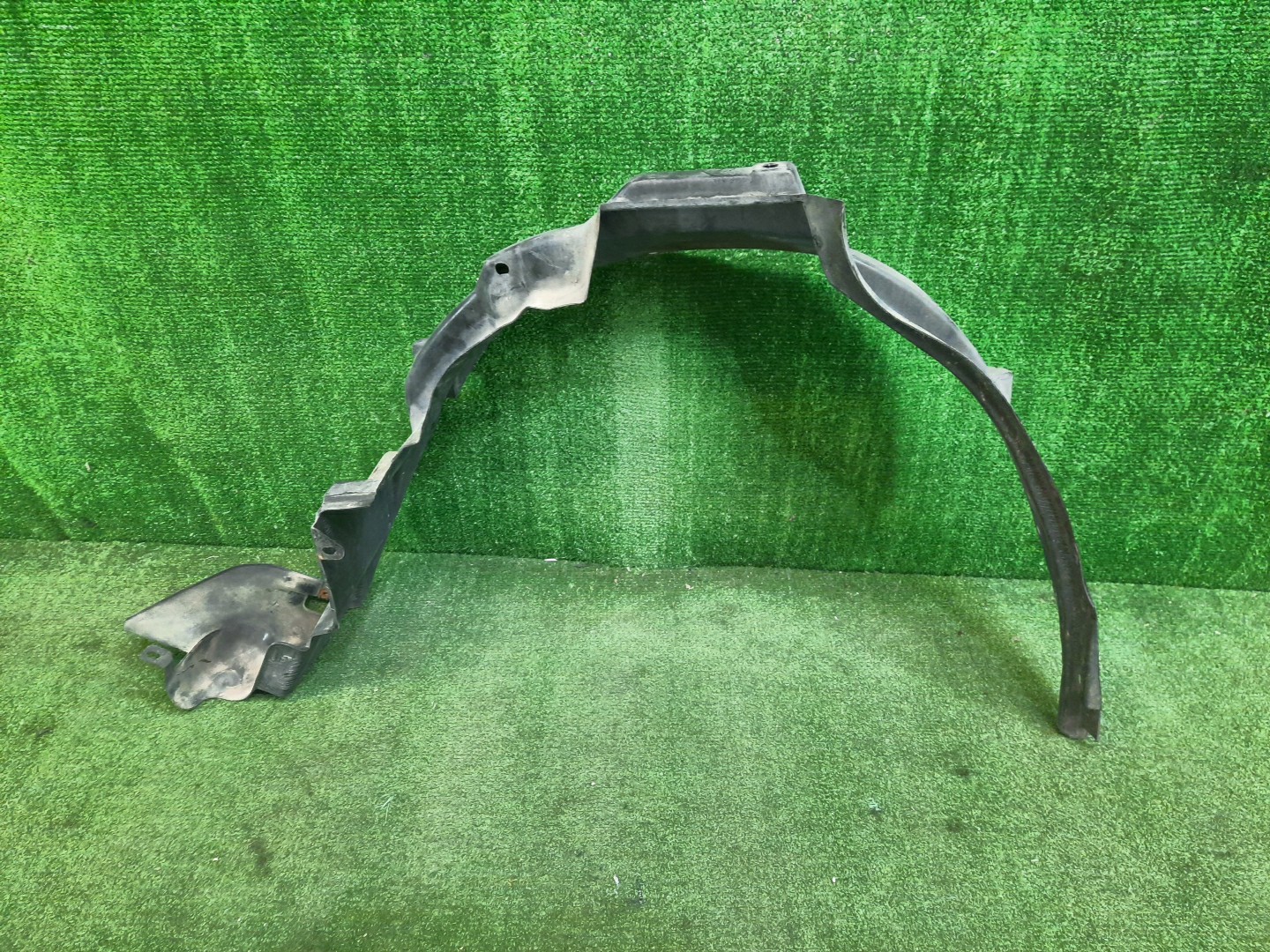 Защита под крыло правая передняя HONDA STEPWGN RF1 74101-S47-0006 1 ракурс