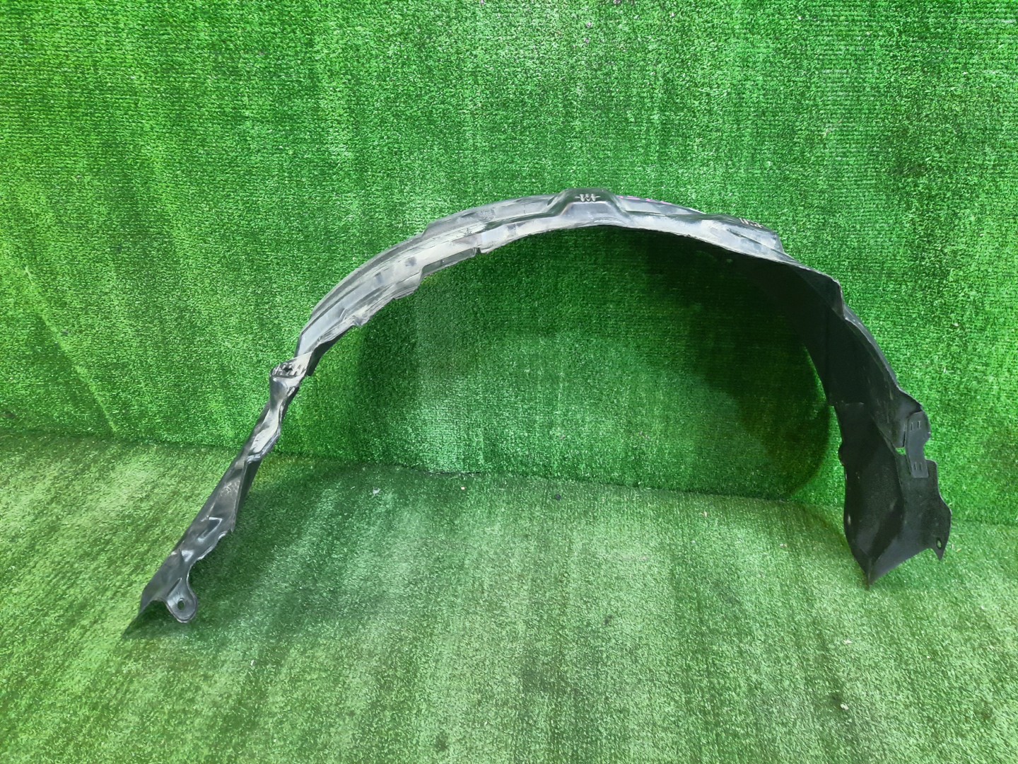 Защита под крыло правая передняя MITSUBISHI LANCER, GALANT FORTIS CY4A, CY2A, CY3A, CY6A, CX6A, CX4A, CX3A 5370A288 1 ракурс