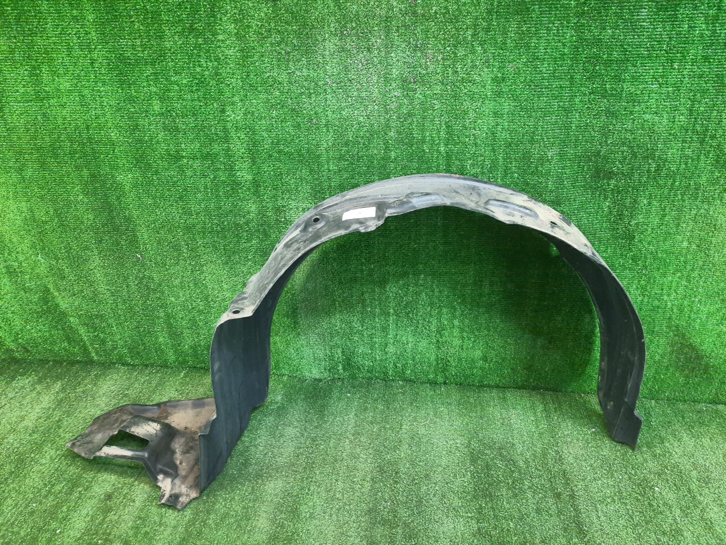 Защита под крыло правая передняя TOYOTA COROLLA FIELDER ZZE122G 53875-12280 1 ракурс