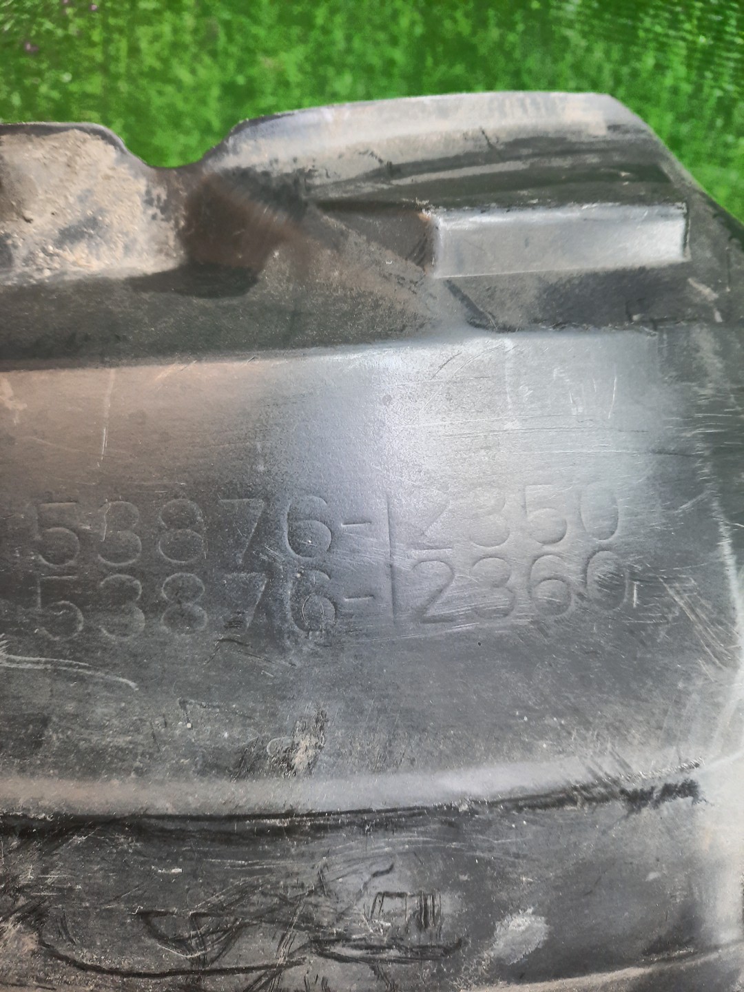 Защита под крыло левая передняя TOYOTA COROLLA ZZE124, NZE121, NZE120, ZZE122, NZE124, CE121 53876-12350 2 ракурс