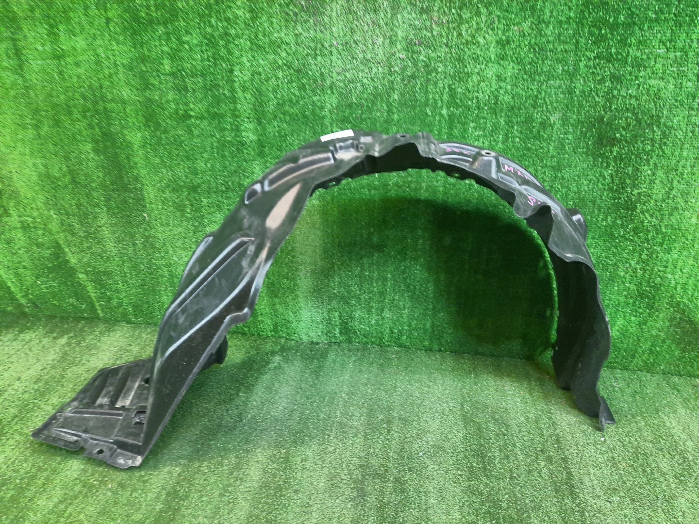 Защита под крыло правая передняя TOYOTA YARIS MXPH10, MXPH15, KSP210, MXPA10, MXPA15 53875-K0010 1 ракурс