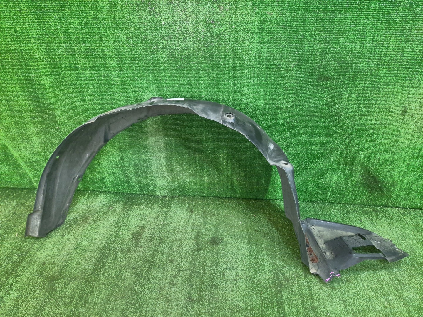 Защита под крыло левая передняя TOYOTA ALLEX, COROLLA RUNX ZZE124, NZE121, ZZE122, ZZE123 53876-12350 1 ракурс