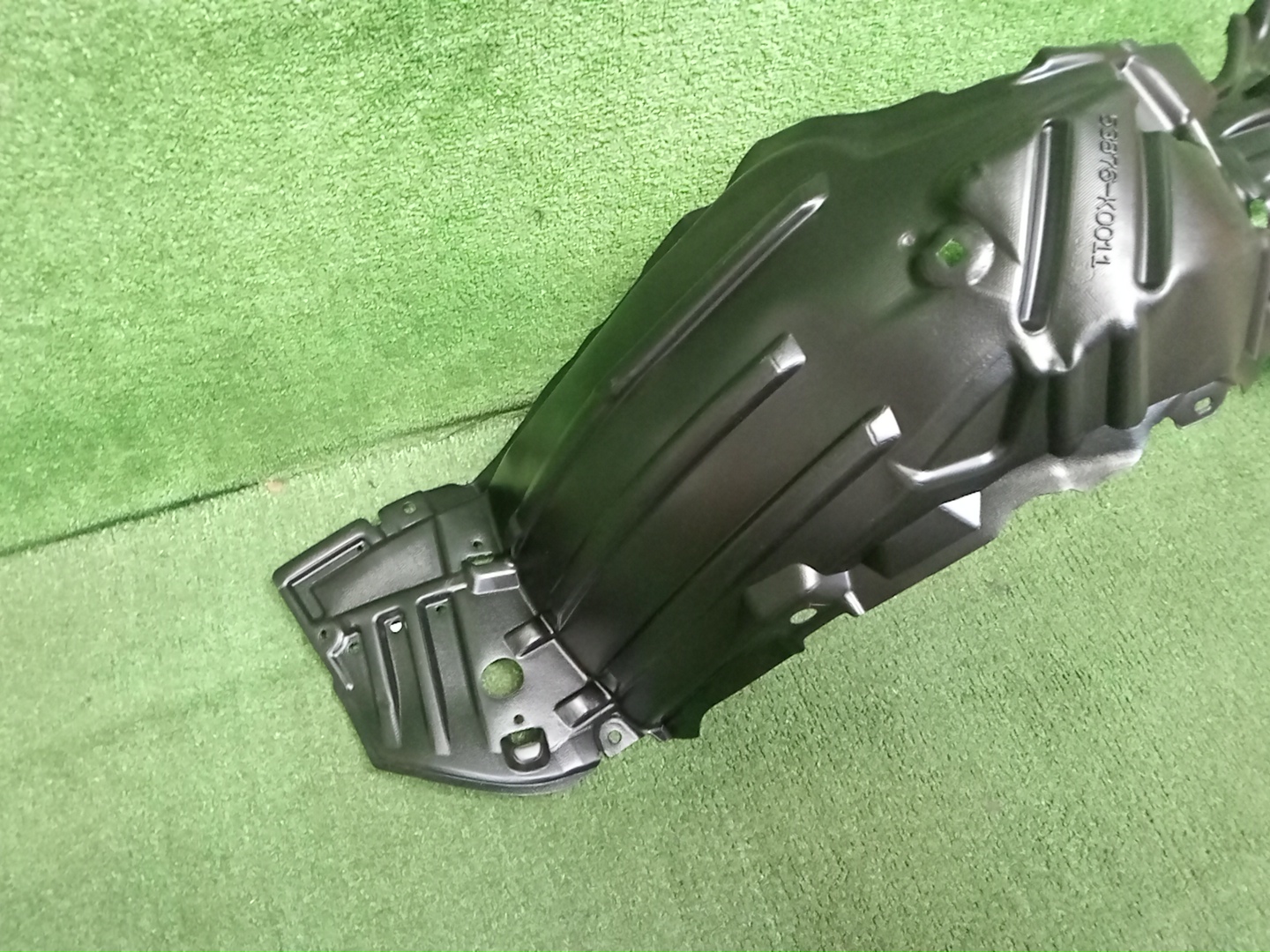 Защита под крыло левая передняя TOYOTA YARIS MXPH10, MXPH15, KSP210, MXPA10, MXPA15 53876-K0010 2 ракурс