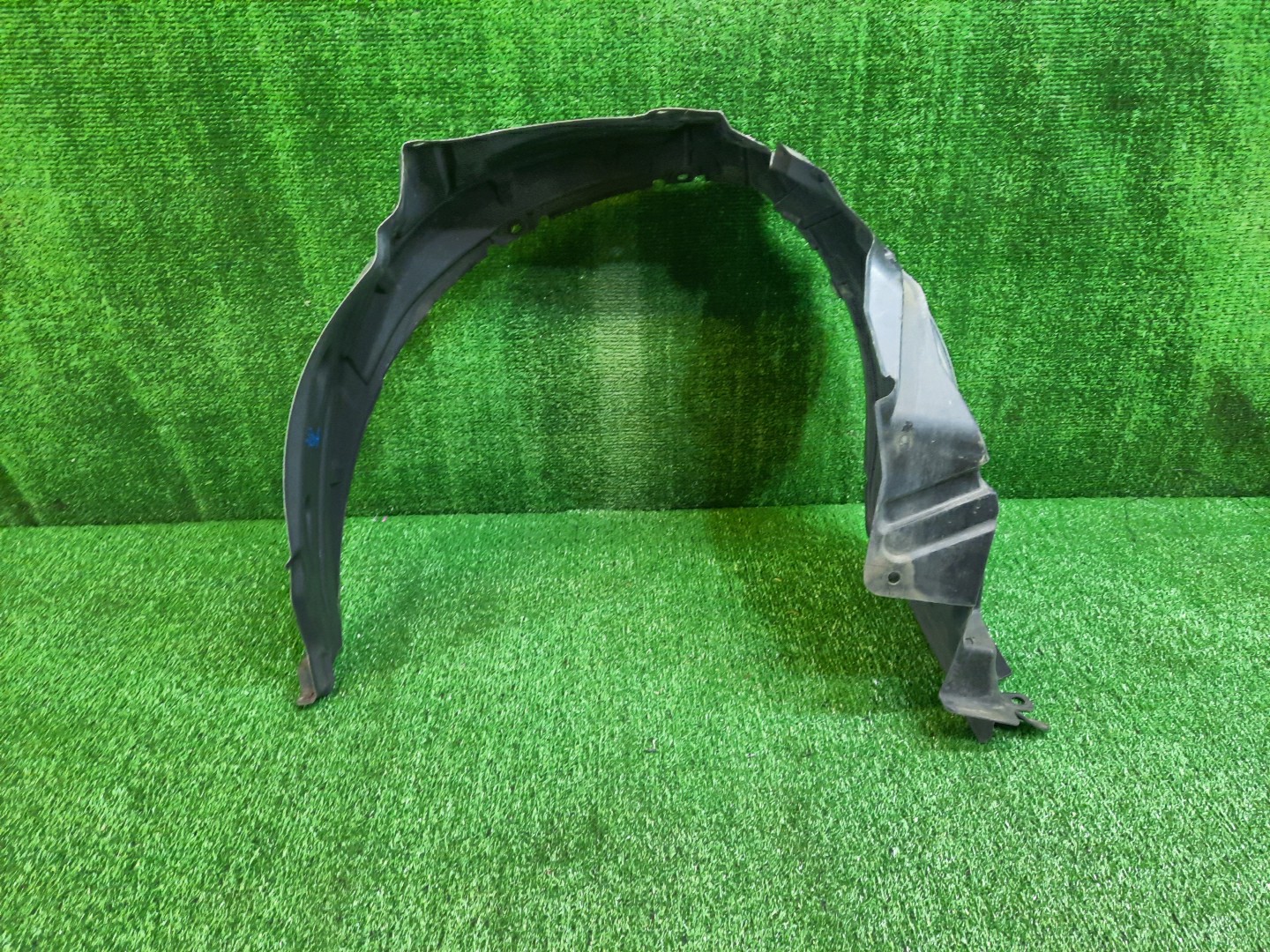 Защита под крыло левая передняя TOYOTA RUSH, BE-GO J210E, J200E, J210G, J200G 53876-B4010 1 ракурс