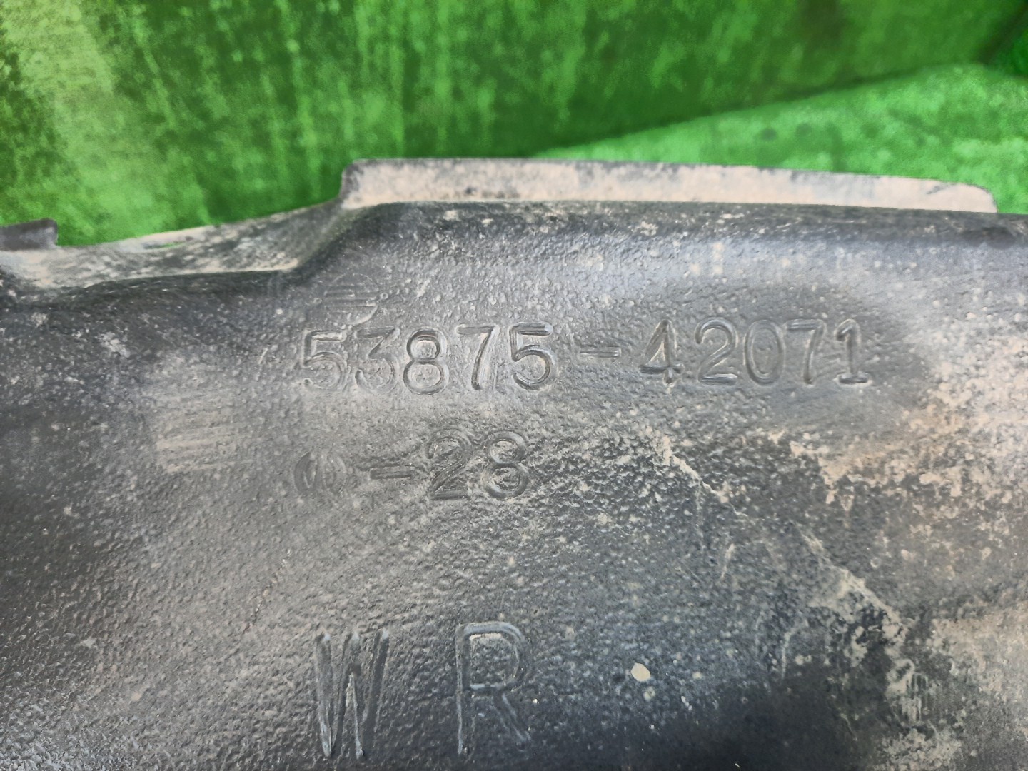Защита под крыло правая передняя TOYOTA VANGUARD GSA33W 53875-42071 2 ракурс