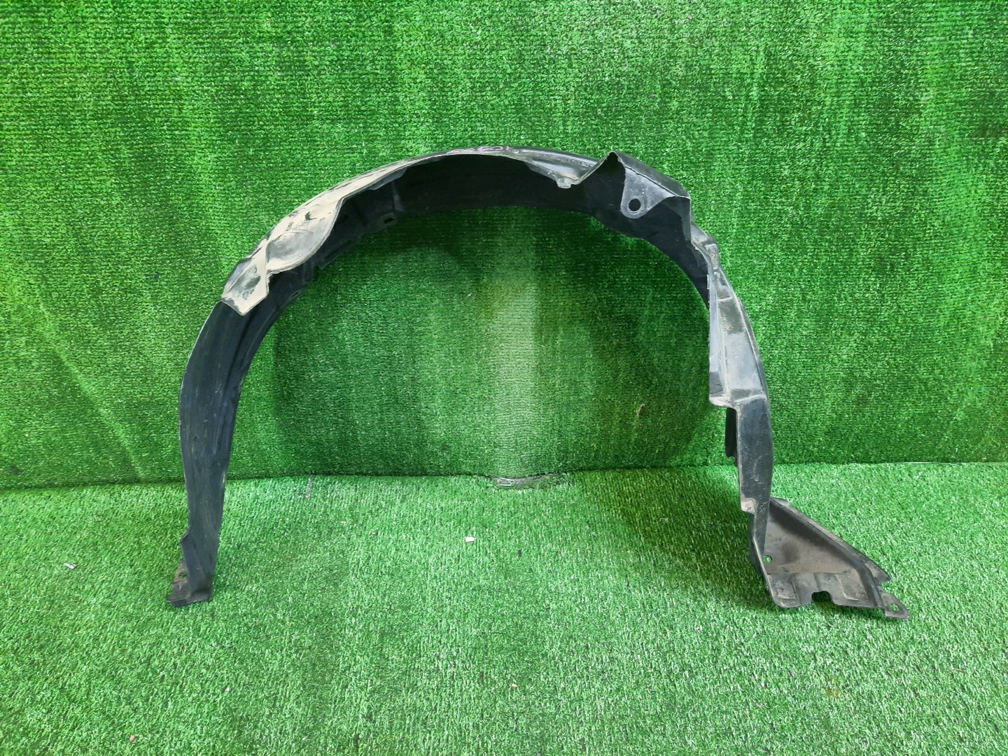Защита под крыло левая передняя TOYOTA VITZ, YARIS SCP10, NCP10, SCP13, NCP15, NCP11, NCP13 53876-52010 1 ракурс Защита под крыло левая передняя TOYOTA VITZ, YARIS SCP10, NCP10, SCP13, NCP15, NCP11, NCP13 53876-52010 1 ракурс