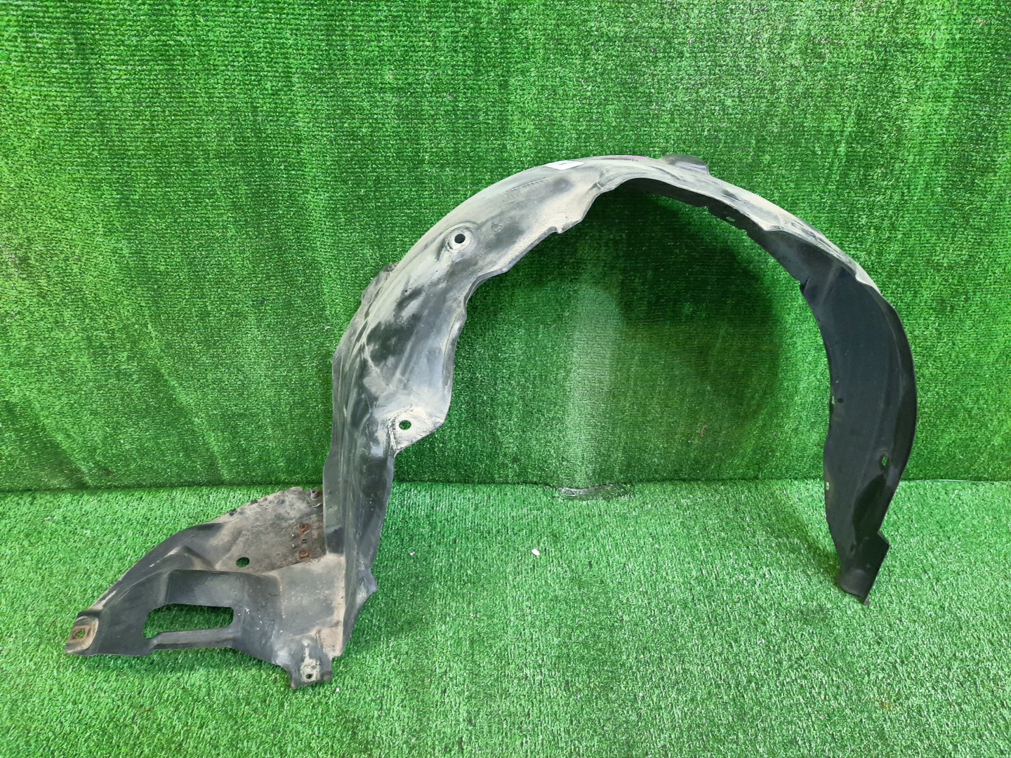 Защита под крыло правая передняя TOYOTA AXIO, COROLLA FIELDER, COROLLA  AXIO, FIELDER NZE141, NZE144, ZRE142, ZRE144, ZRE144G, ZRE142G, NZE144G, NZE141G 53875-12440 1 ракурс