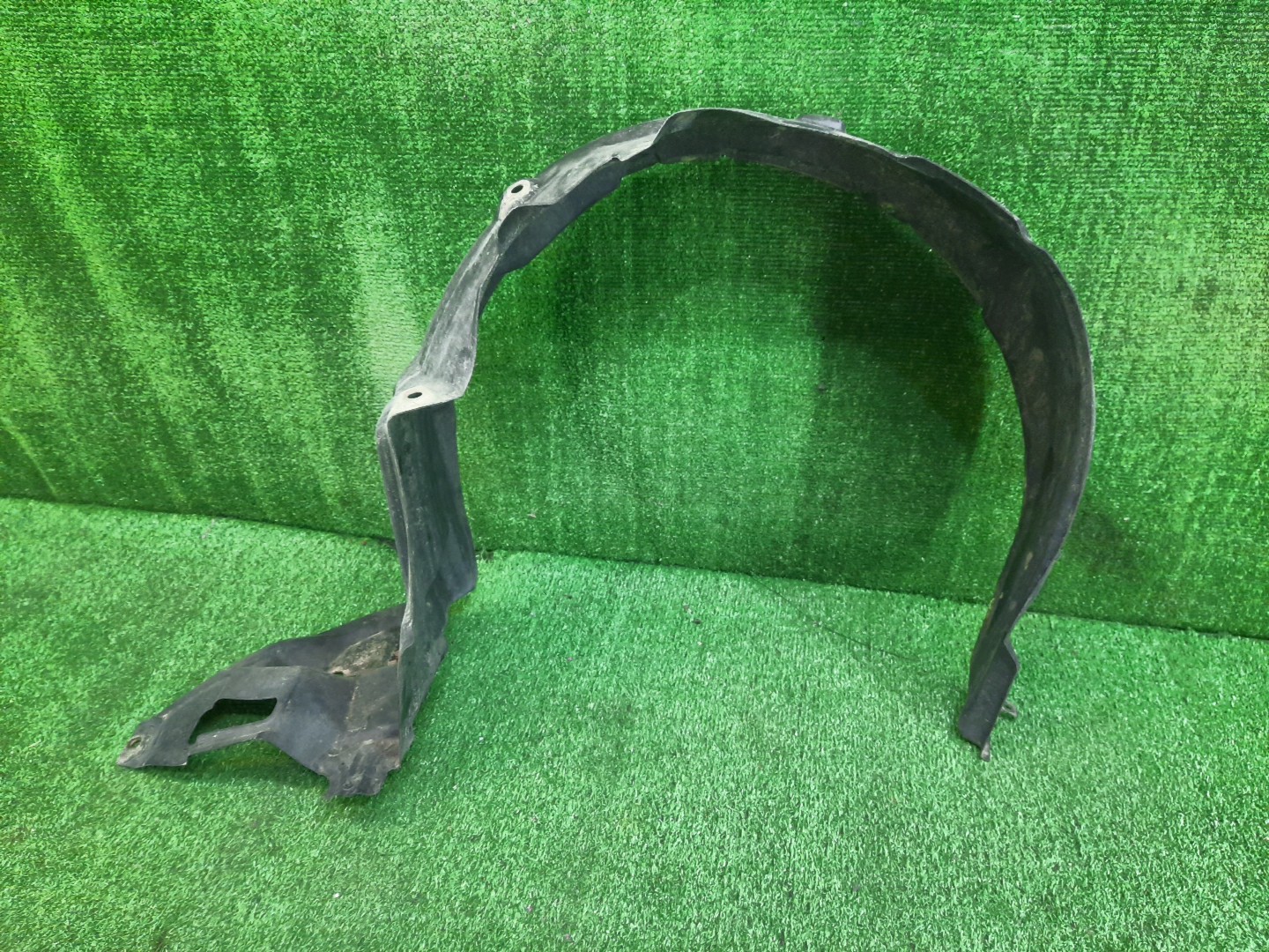Защита под крыло правая передняя TOYOTA AXIO, COROLLA FIELDER, COROLLA  AXIO, FIELDER NZE141, NZE144, ZRE142, ZRE144, ZRE144G, ZRE142G, NZE144G, NZE141G 53875-12440 1 ракурс
