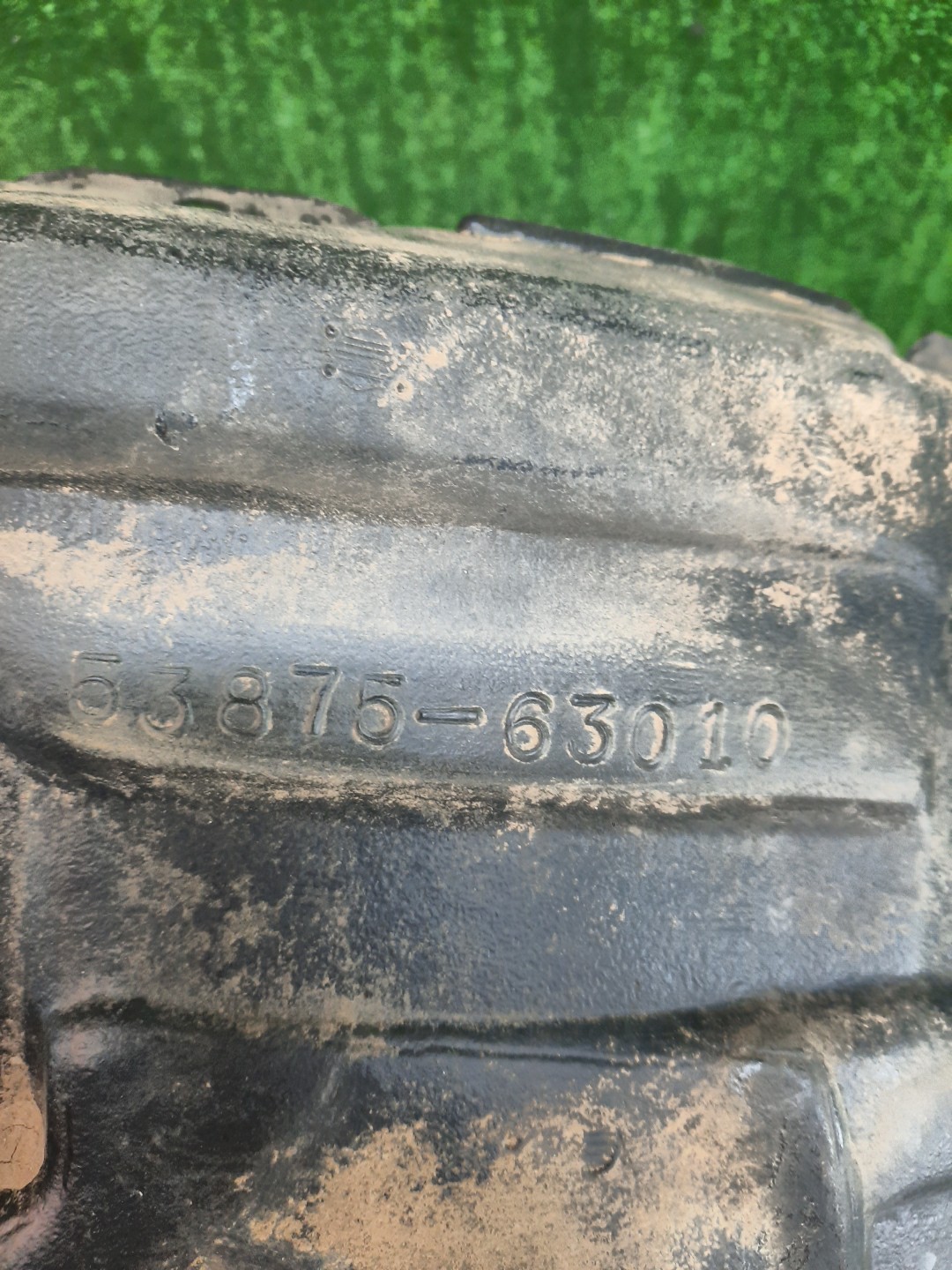 Защита под крыло правая передняя TOYOTA OPA ACT10, ZCT10, ZCT15 53875-63010 2 ракурс