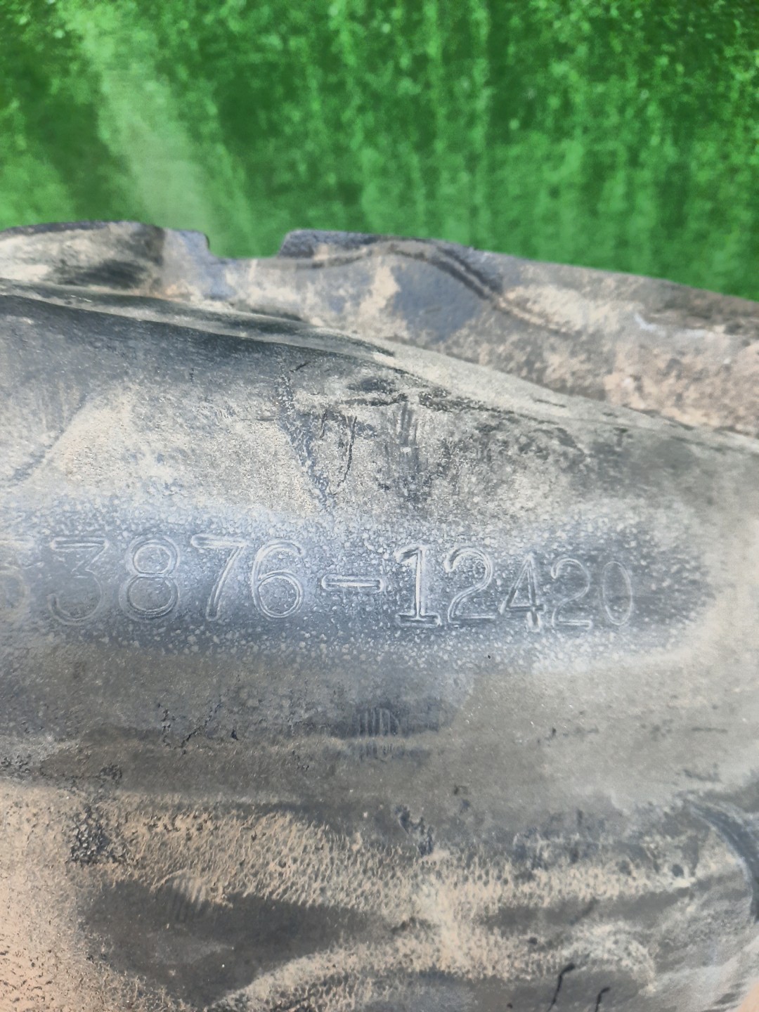 Защита под крыло левая передняя TOYOTA AXIO, COROLLA FIELDER, COROLLA  AXIO, FIELDER NZE141, NZE144, ZRE142, ZRE144, ZRE144G, ZRE142G, NZE144G, NZE141G 53876-12420 2 ракурс