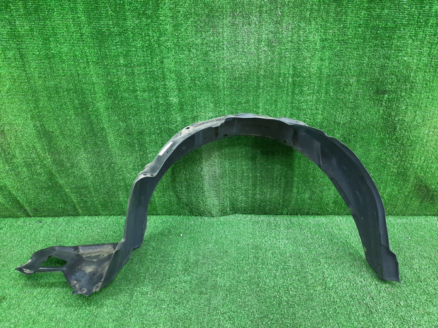 Защита под крыло правая передняя TOYOTA COROLLA FIELDER NZE121G 53875-12280 1 ракурс