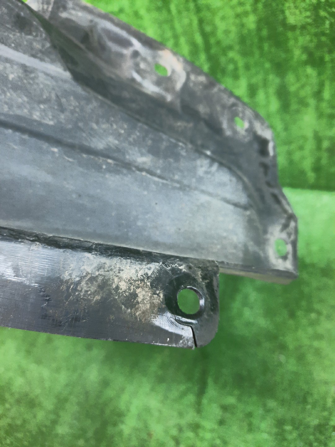 Защита под крыло правая передняя MITSUBISHI LANCER, GALANT FORTIS CY4A, CY2A, CY3A, CY6A, CX6A, CX4A, CX3A 5370A440 2 ракурс
