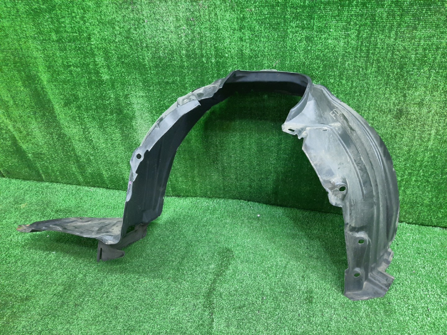 Защита под крыло правая передняя  MAZDA AXELA, MAZDA 3, 3 BL6FJ, BLEFW, BL5FP, BLEAP, BLEFP, BLFFP, BL3FW, BL5FW, BLEAW, BLFFW, BL ,10390 1 ракурс