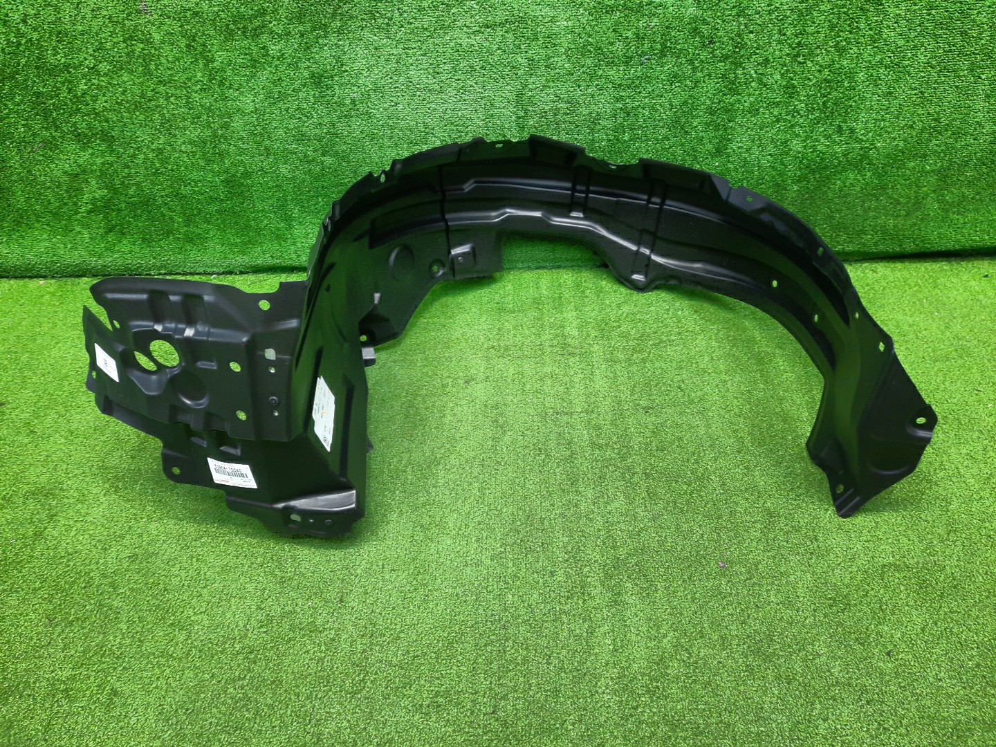 Защита под крыло левая передняя TOYOTA SAI AZK10 53806-75040 3 ракурс