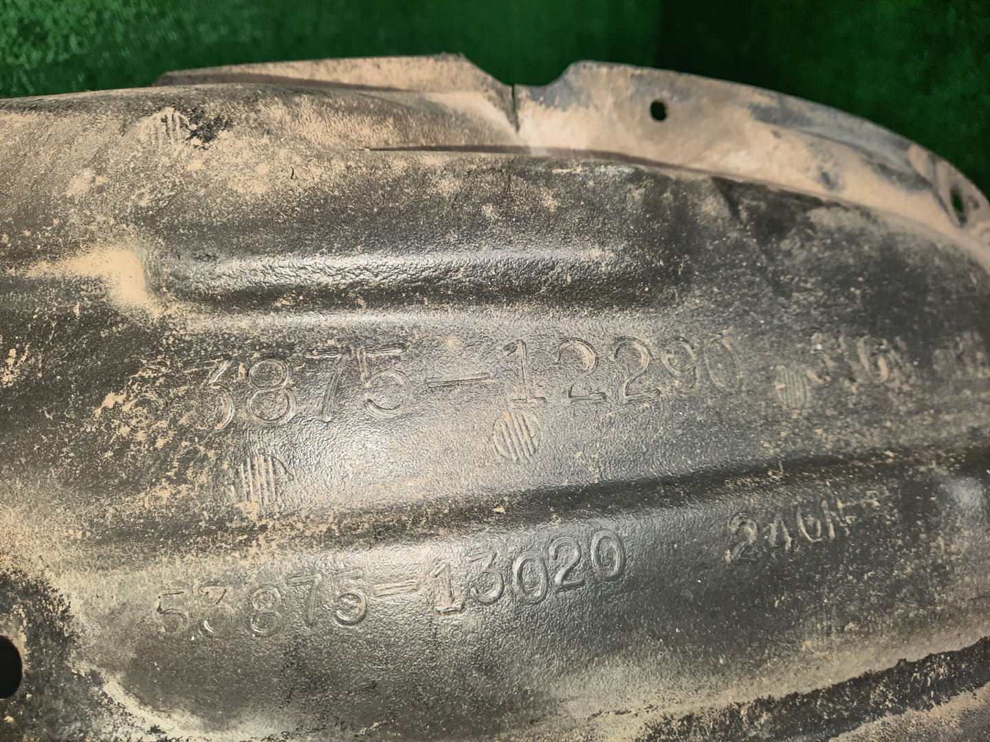 Защита под крыло правая передняя TOYOTA COROLLA SPACIO NZE121N, ZZE122N, ZZE124N 53875-12280 2 ракурс