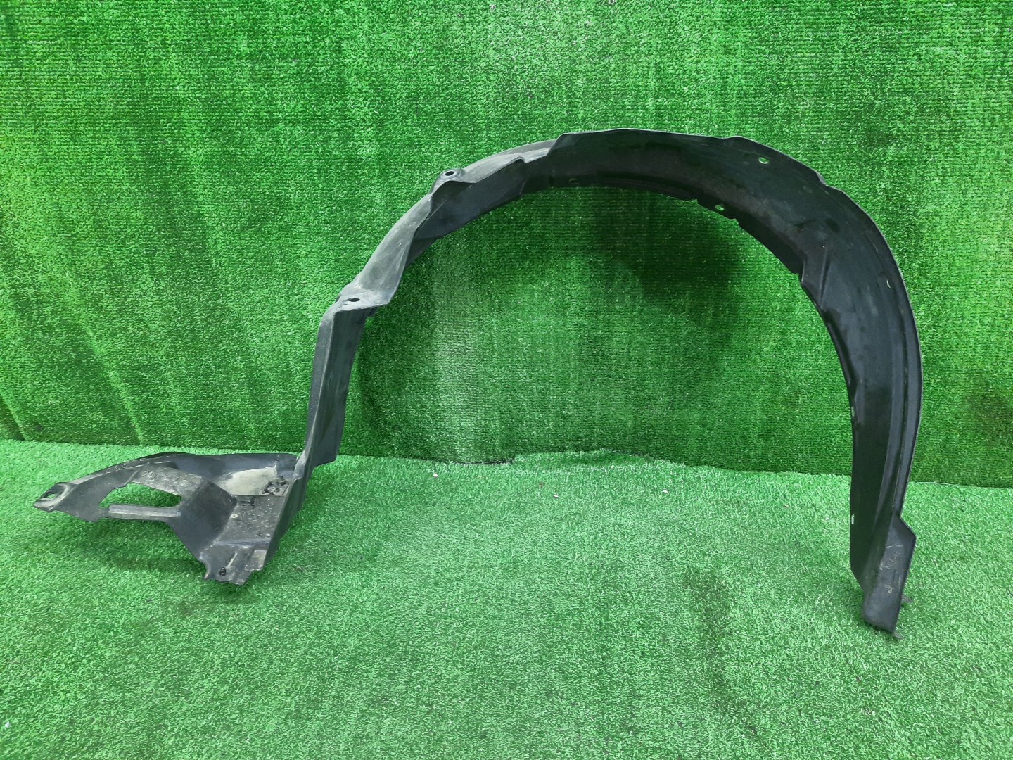 Защита под крыло правая передняя TOYOTA AXIO, COROLLA FIELDER, COROLLA  AXIO, FIELDER NZE141, NZE144, ZRE142, ZRE144, ZRE144G, ZRE142G, NZE144G, NZE141G 53875-12440 1 ракурс