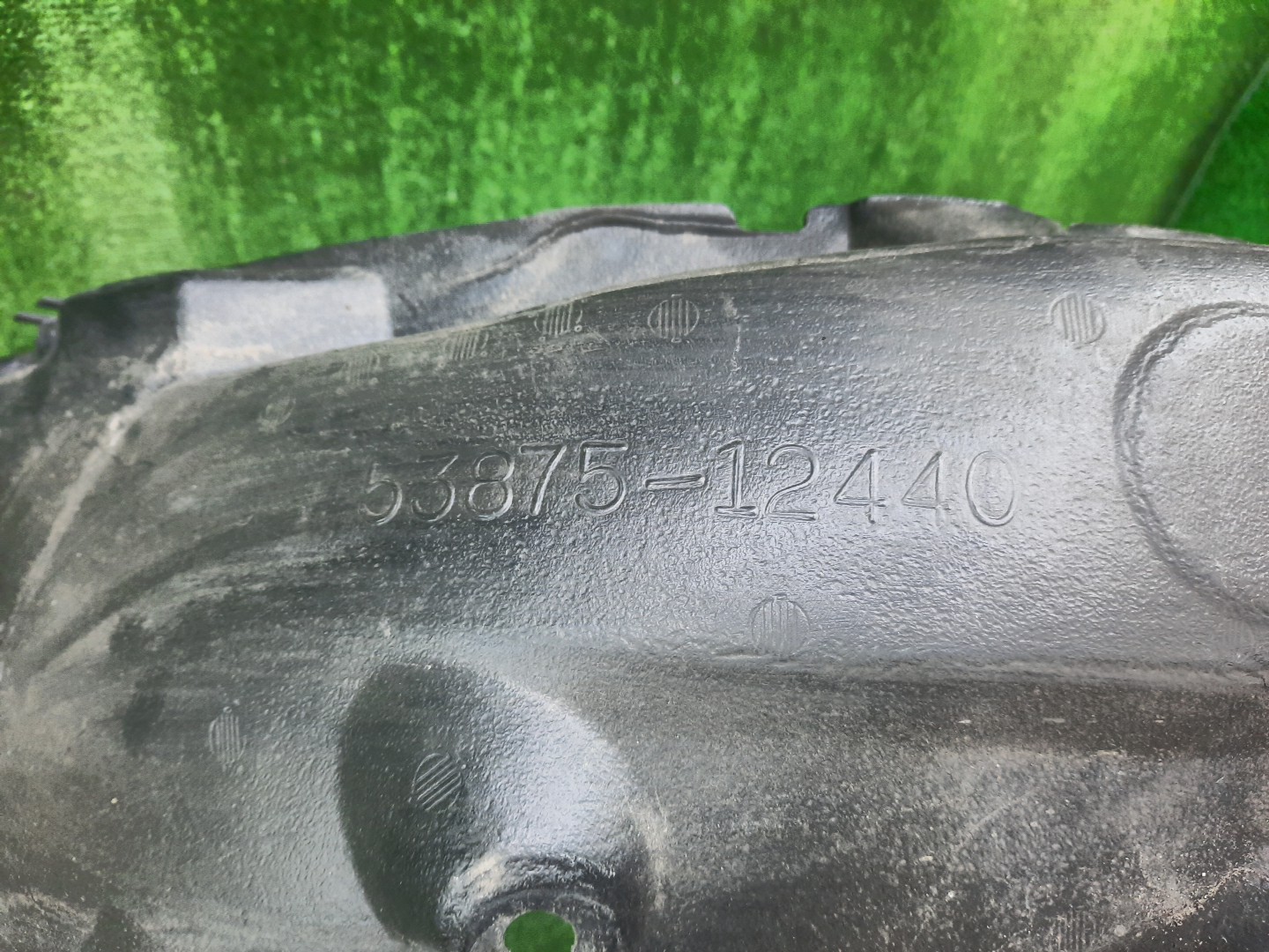 Защита под крыло правая передняя TOYOTA AXIO, COROLLA FIELDER, COROLLA  AXIO, FIELDER NZE141, NZE144, ZRE142, ZRE144, ZRE144G, ZRE142G, NZE144G, NZE141G 53875-12440 2 ракурс