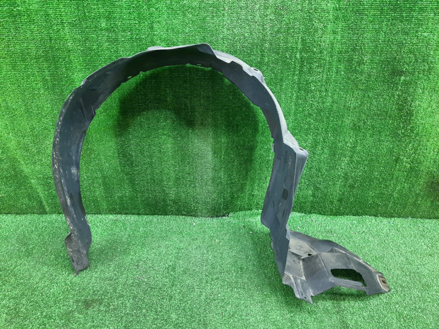 Защита под крыло левая передняя TOYOTA AXIO, COROLLA FIELDER, COROLLA  AXIO, FIELDER NZE141, NZE144, ZRE142, ZRE144, ZRE144G, ZRE142G, NZE144G, NZE141G 53876-12420 1 ракурс