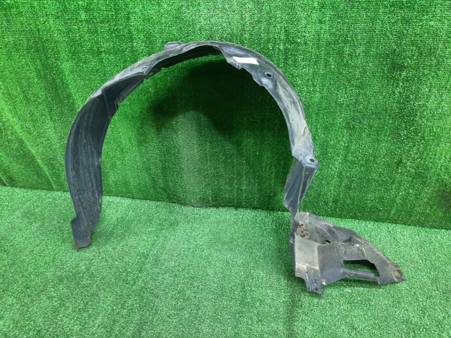 Защита под крыло левая передняя TOYOTA AXIO, COROLLA FIELDER, COROLLA AXIO, FIELDER NZE141, NZE144, ZRE142, ZRE144, ZRE144G, ZRE142G, NZE144G, NZE141G 53876-12420 1 ракурс Защита под крыло левая передняя TOYOTA AXIO, COROLLA FIELDER, COROLLA AXIO, FIELDER NZE141, NZE144, ZRE142, ZRE144, ZRE144G, ZRE142G, NZE144G, NZE141G 53876-12420 1 ракурс