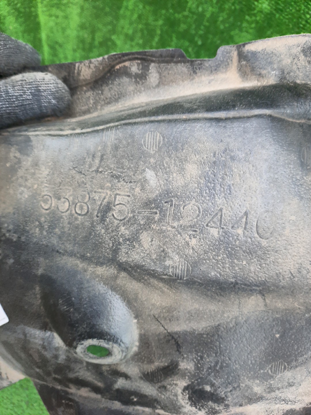 Защита под крыло правая передняя TOYOTA AXIO, COROLLA FIELDER, COROLLA  AXIO, FIELDER NZE141, NZE144, ZRE142, ZRE144, ZRE144G, ZRE142G, NZE144G, NZE141G 53875-12440 3 ракурс