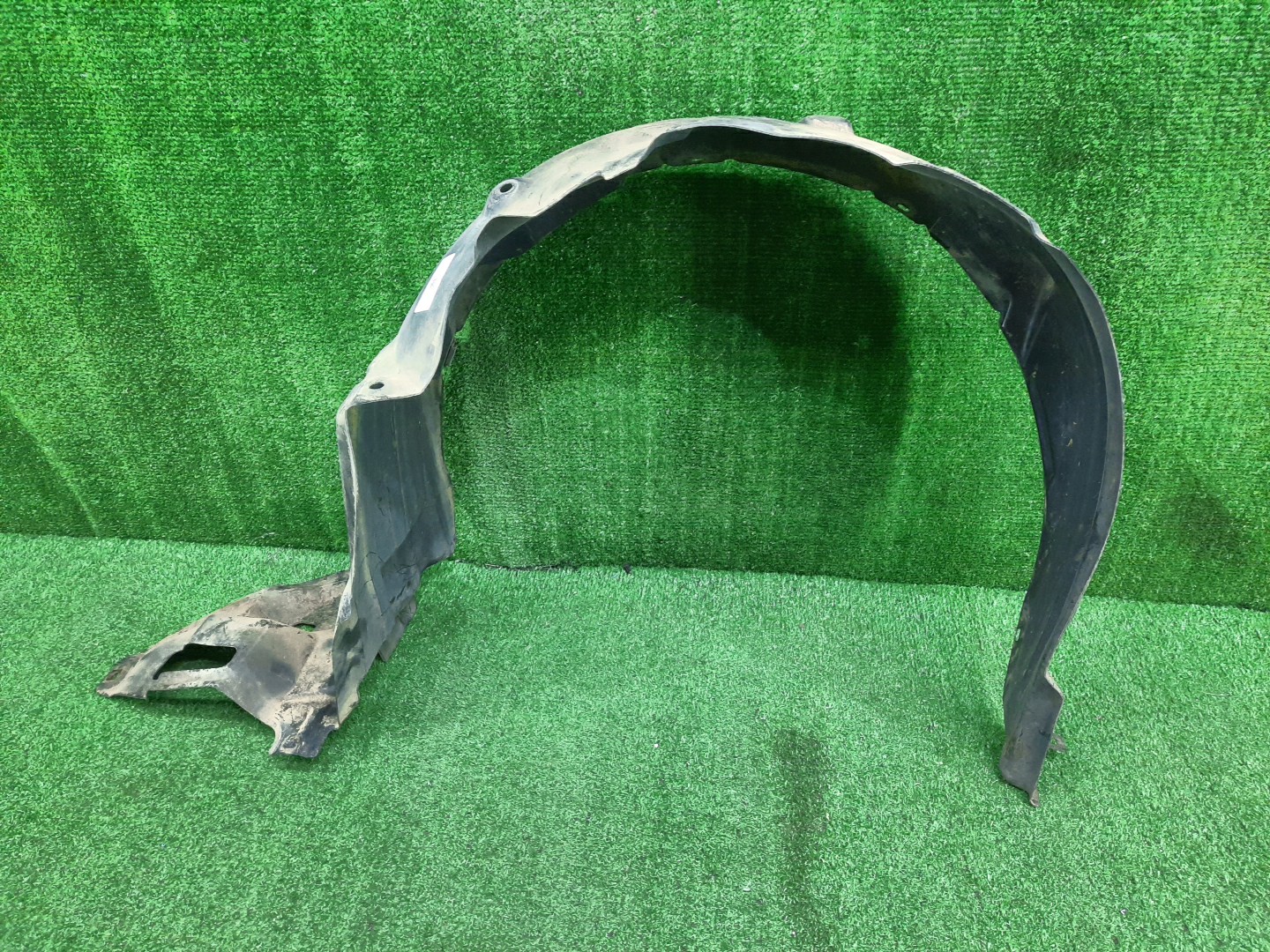 Защита под крыло правая передняя TOYOTA AXIO, COROLLA FIELDER, COROLLA  AXIO, FIELDER NZE141, NZE144, ZRE142, ZRE144, ZRE144G, ZRE142G, NZE144G, NZE141G 53875-12440 1 ракурс