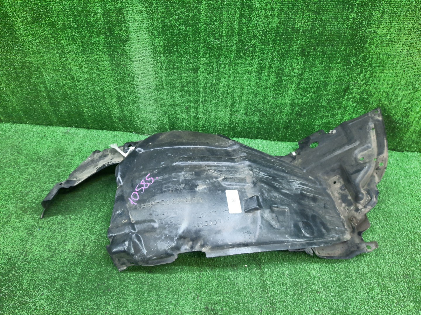 Защита под крыло правая передняя NISSAN SKYLINE V35 63844-AL500 1 ракурс