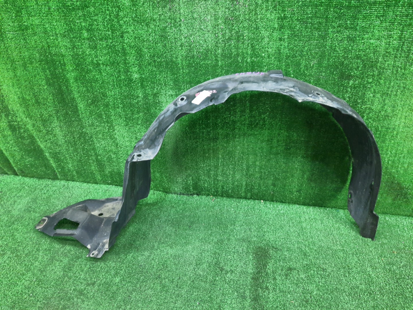 Защита под крыло правая передняя TOYOTA AXIO, COROLLA FIELDER, COROLLA  AXIO, FIELDER NZE141, NZE144, ZRE142, ZRE144, ZRE144G, ZRE142G, NZE144G, NZE141G 53875-12440 1 ракурс