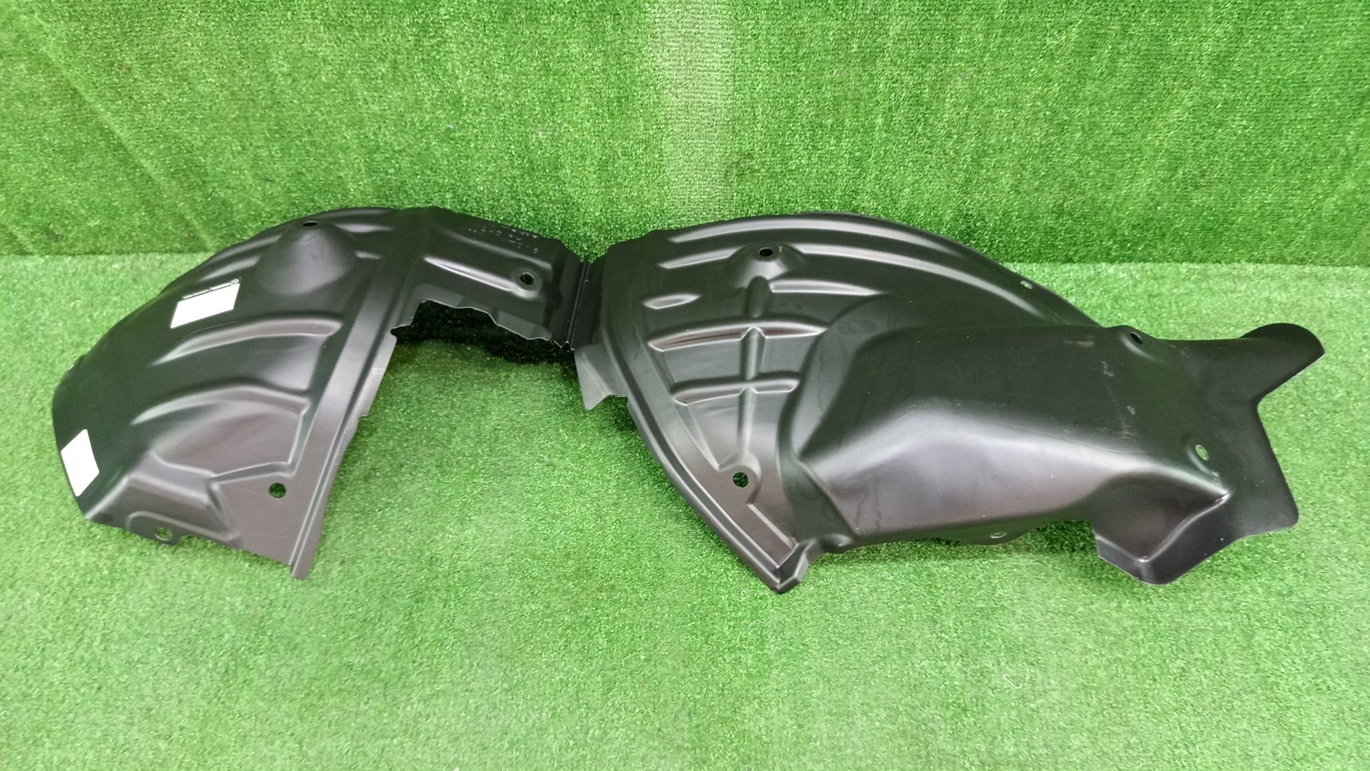 Защита под крыло правая передняя MAZDA ROADSTER ND5RC N243-56-130A 1 ракурс