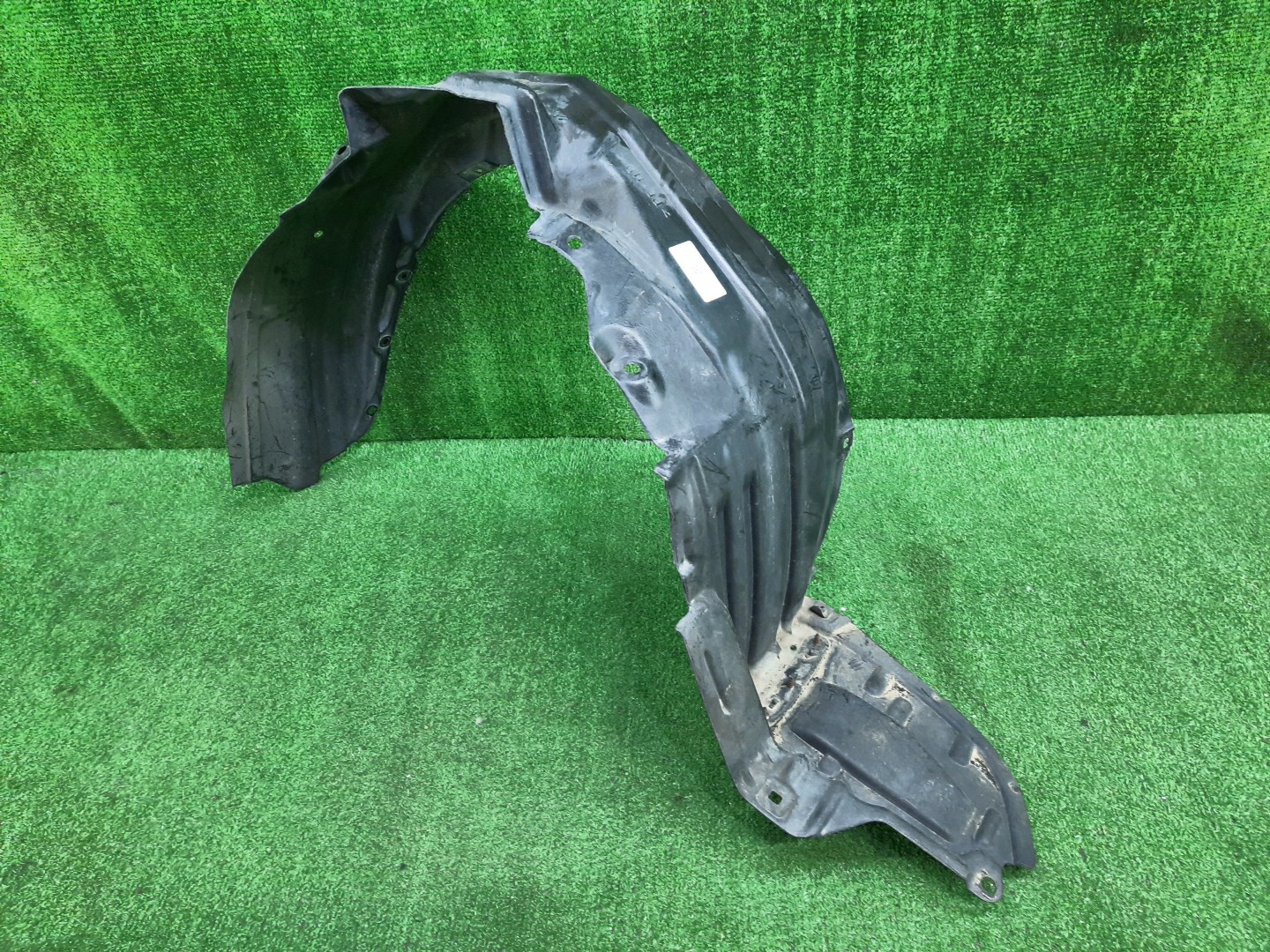 Защита под крыло левая передняя TOYOTA NADIA ACN10, SXN10, SXN15 53876-44030 1 ракурс