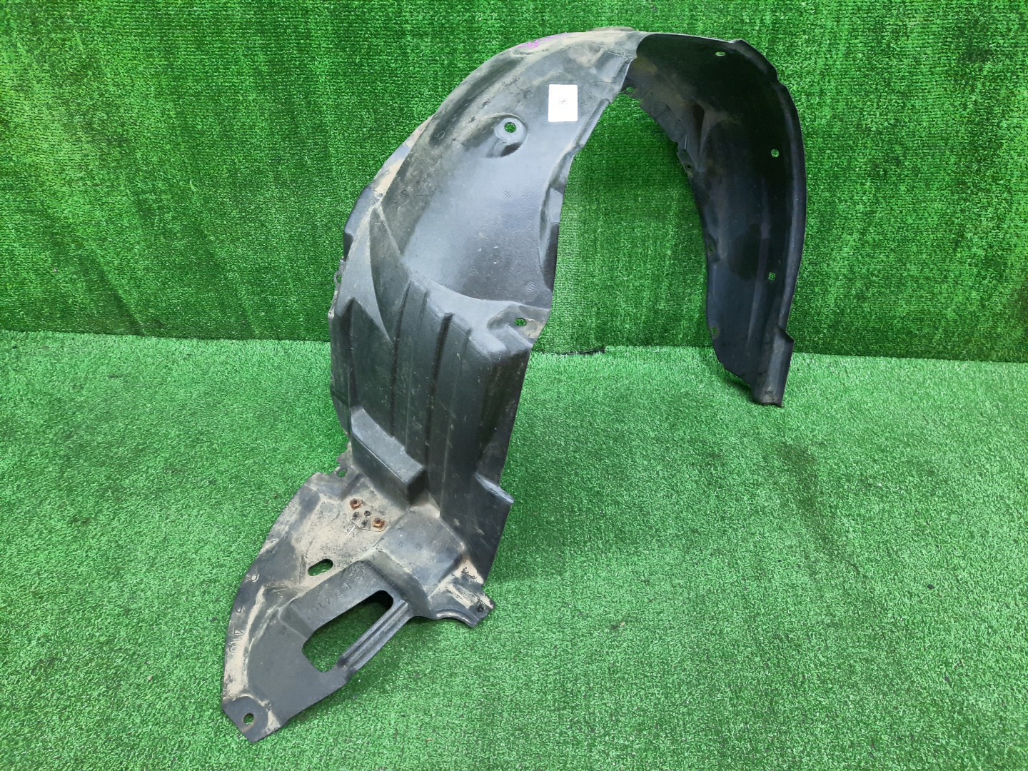 Защита под крыло правая передняя TOYOTA AXIO, COROLLA FIELDER, COROLLA  AXIO, FIELDER NZE141, NZE144, ZRE142, ZRE144, ZRE144G, ZRE142G, NZE144G, NZE141G 53875-12440 1 ракурс