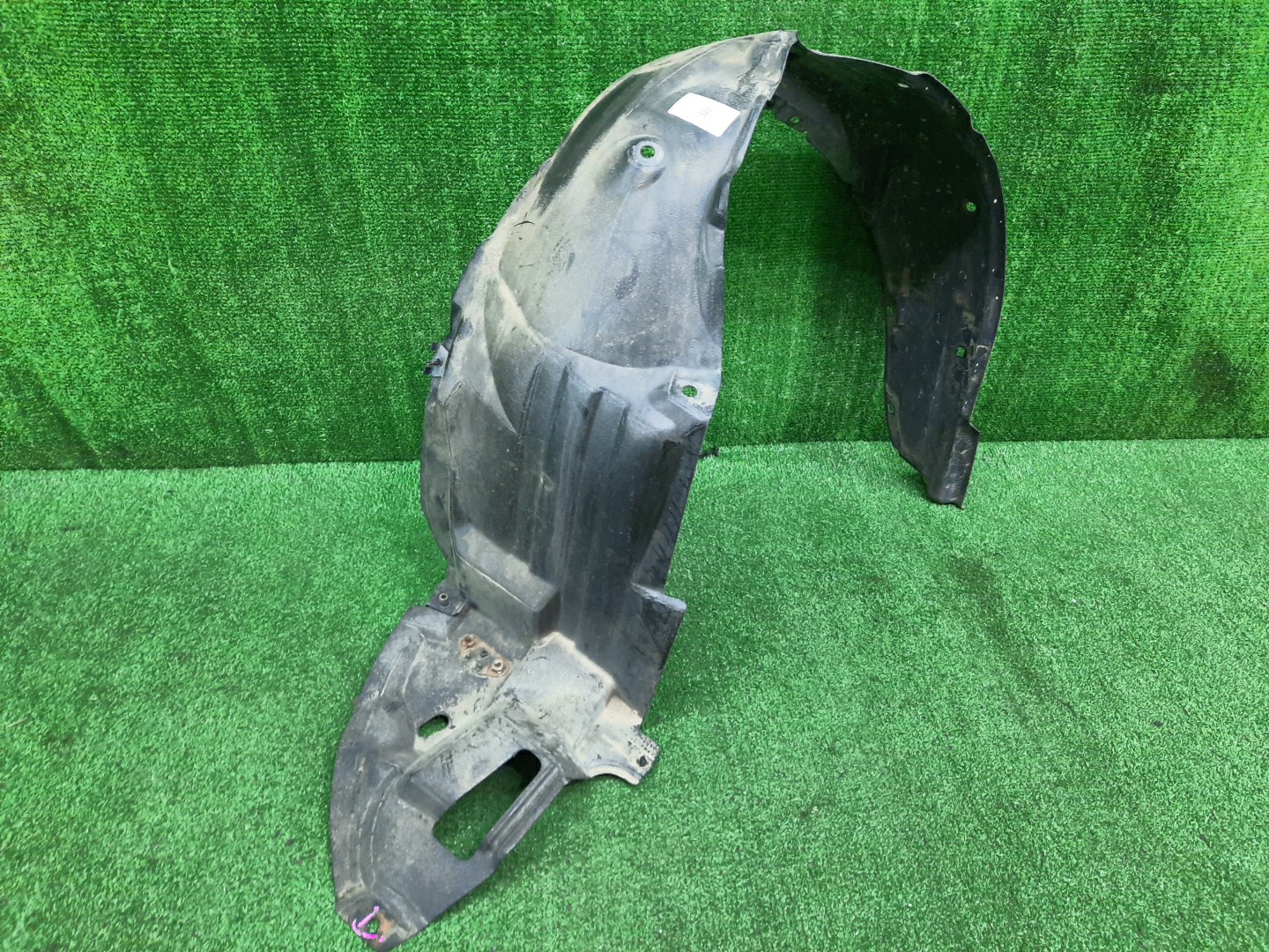 Защита под крыло правая передняя TOYOTA AXIO, COROLLA FIELDER, COROLLA  AXIO, FIELDER NZE141, NZE144, ZRE142, ZRE144, ZRE144G, ZRE142G, NZE144G, NZE141G 53875-12440 1 ракурс