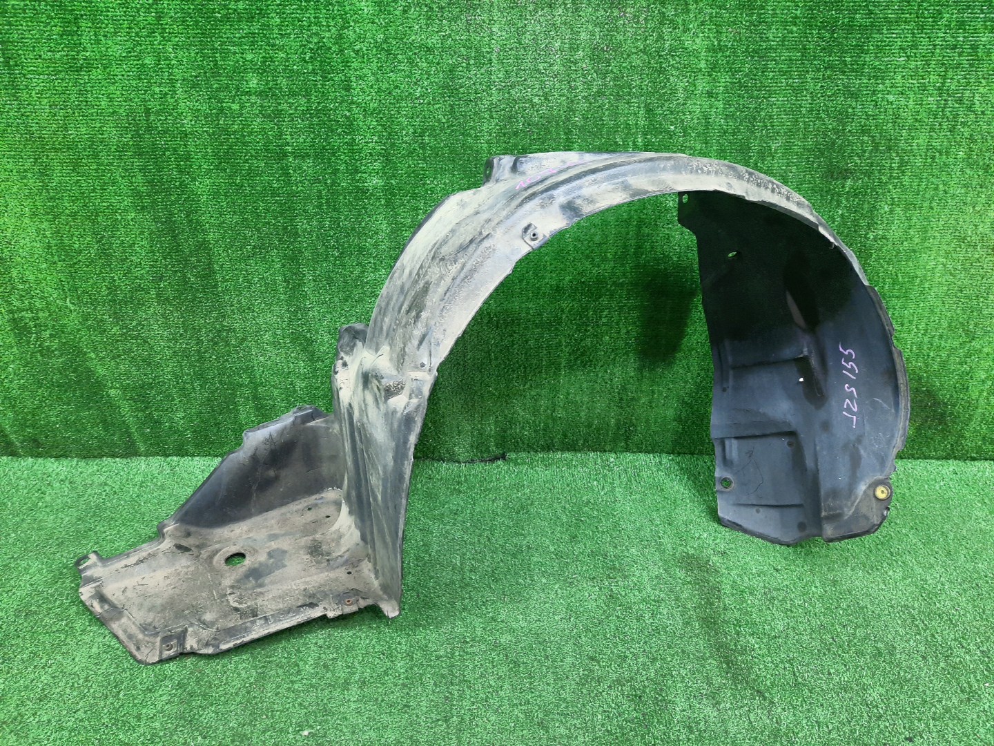 Защита под крыло левая передняя TOYOTA CROWN MAJESTA JZS155 53876-30050 1 ракурс