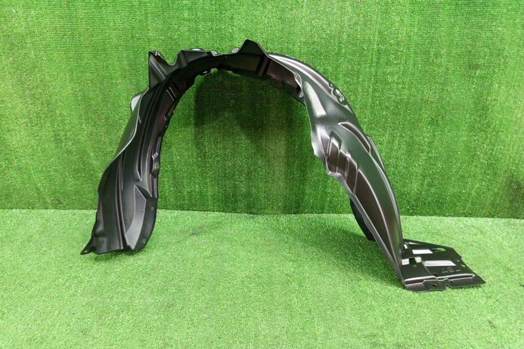 Защита под крыло левая передняя TOYOTA AQUA MXPK10 53876-52550 1 ракурс
