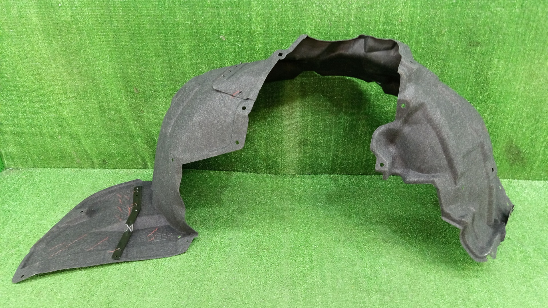 Защита под крыло правая передняя LEXUS RZ450E XEBM15 53805-46010 2 ракурс